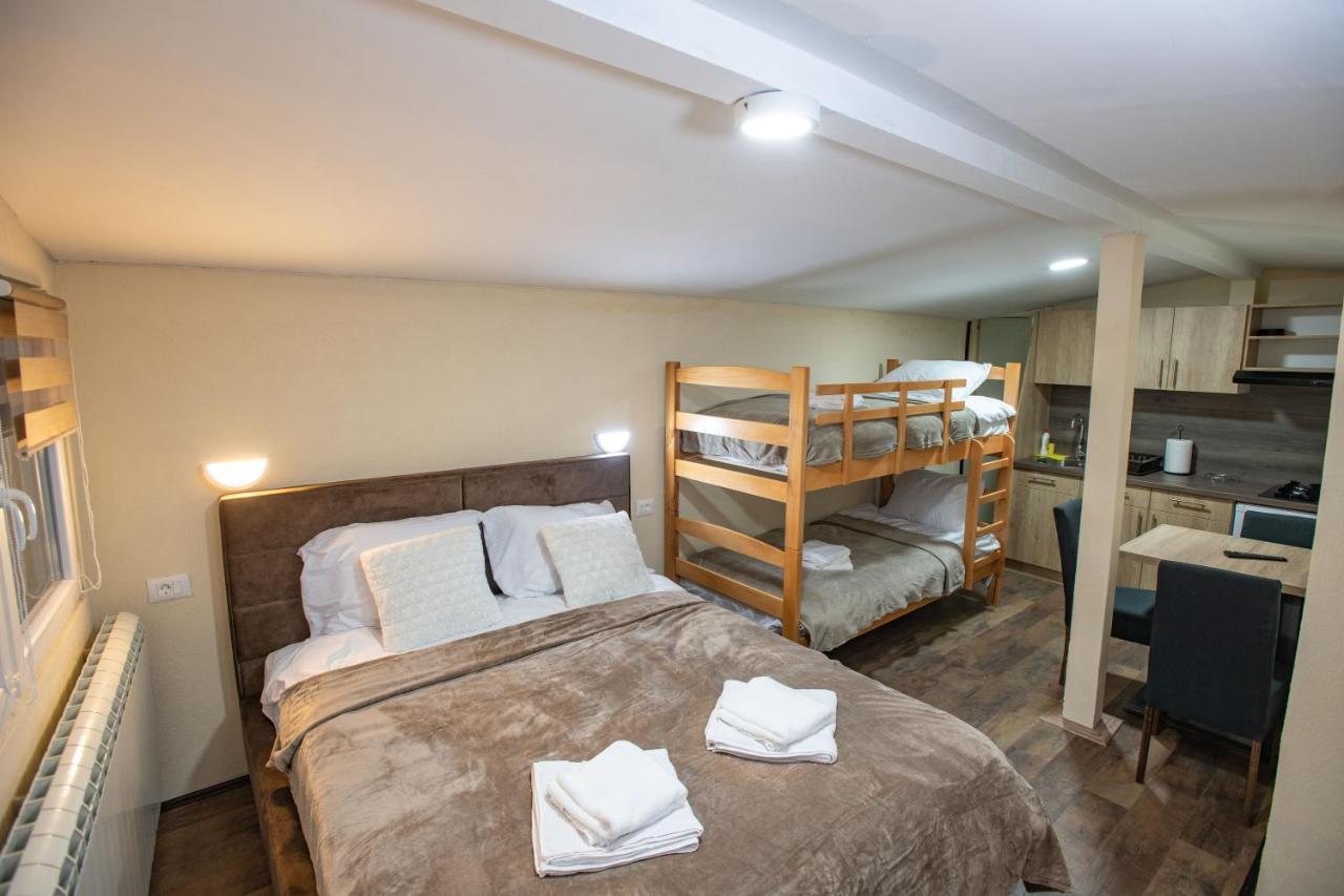 Apartmani Sp Jovanovic Crni Vrh Εξωτερικό φωτογραφία