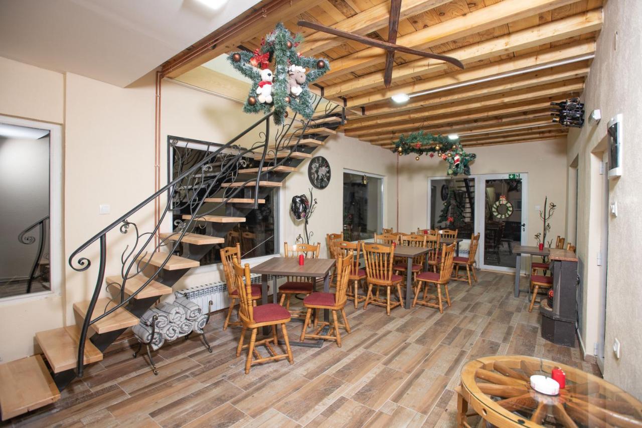 Apartmani Sp Jovanovic Crni Vrh Εξωτερικό φωτογραφία