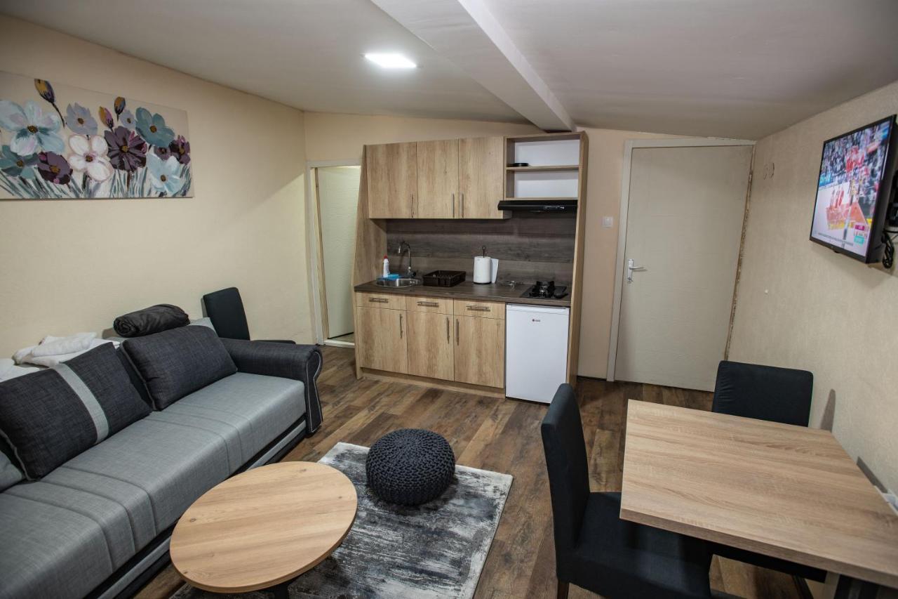 Apartmani Sp Jovanovic Crni Vrh Εξωτερικό φωτογραφία